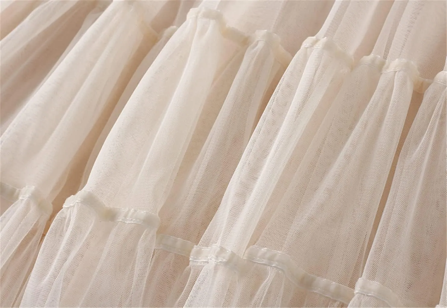 Autumn Winter Fashion Casual Tulle Skirt Women A-Line Mesh Skirts Female Midi Long Pleated Skirt