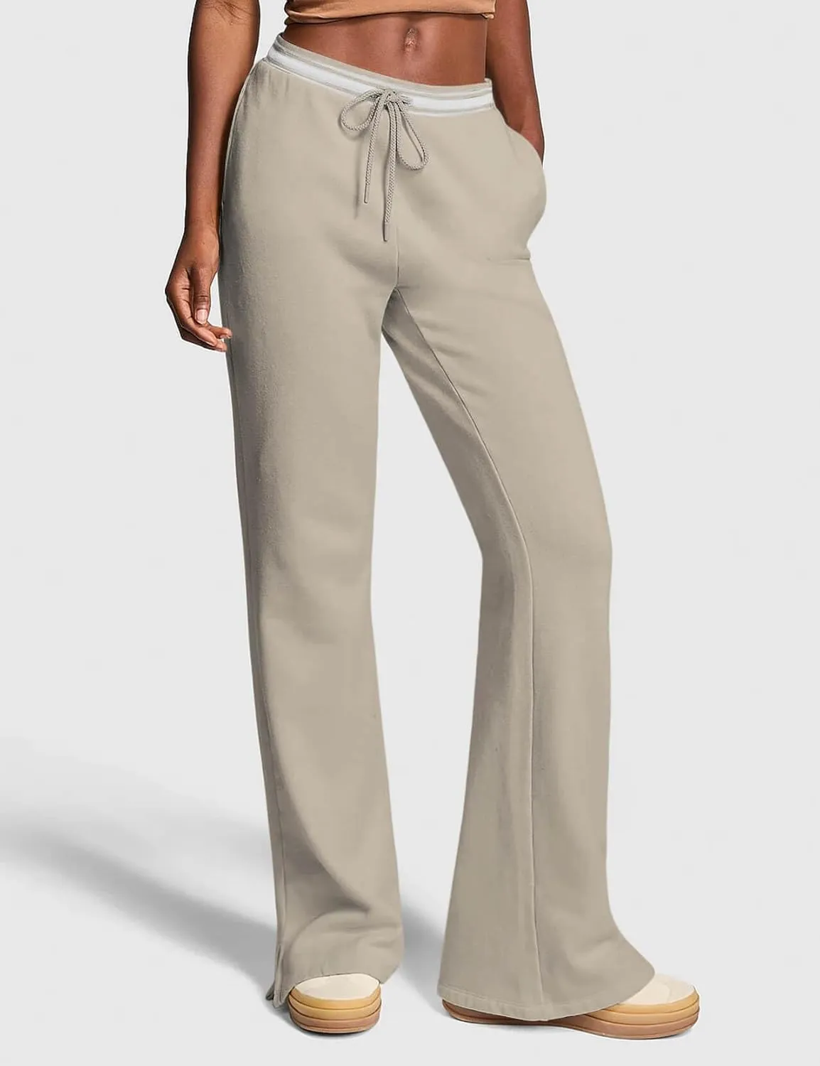 HeSaYep Women's Fleece Lined Sweatpants Winter Warm High Waisted Trousers Split Hem Flare Sweat Pants with Pockets