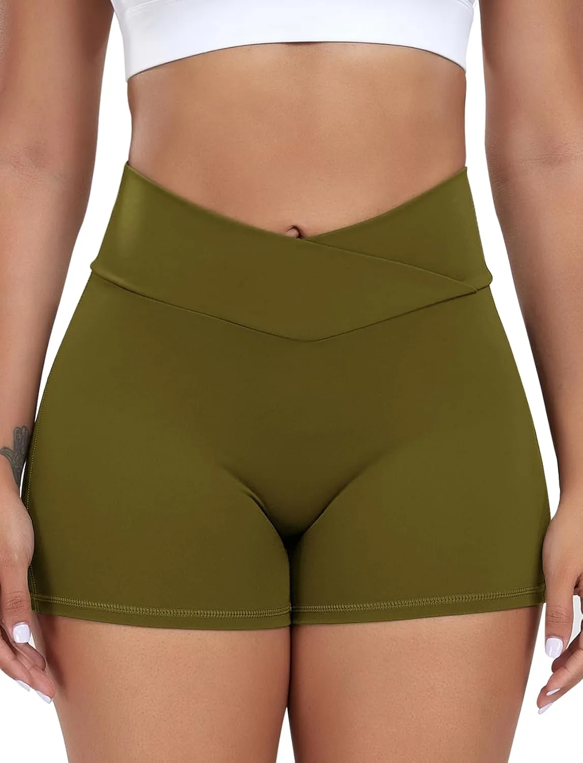 SEASUM Women Pocket Shorts Scrunch Butt Workout Cargo Shorts V Waist Yoga Booty Lifting Gym Bottom