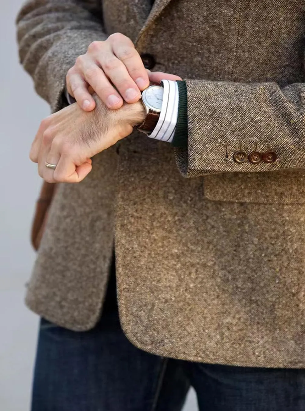 VENNYNG Brown Men's Tweed Blazer Suit Jacket with Elbow Patches Single Breasted Male Short Vintage Trench Coat