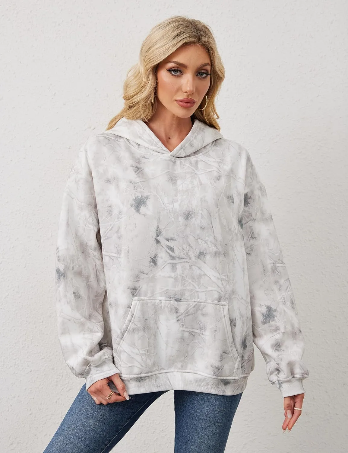 Womens Camo Hoodies Maple Leaf Print Oversized Hooded Sweatshirt Long Sleeve Camouflage Graphic Pullover Sweatshirt