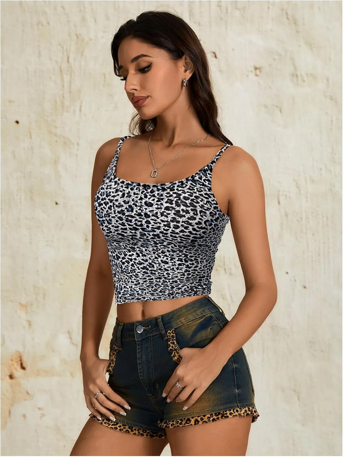 Women's Y2K Leopard Print Cami Crop Tops Square Neck Spaghetti Strap Camisole Cheetah Tank Top